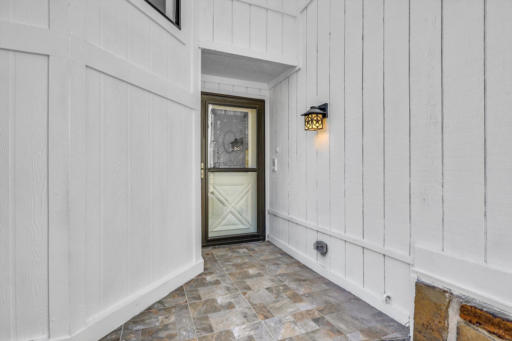 200 Eagle Court Bedford TX 76021
