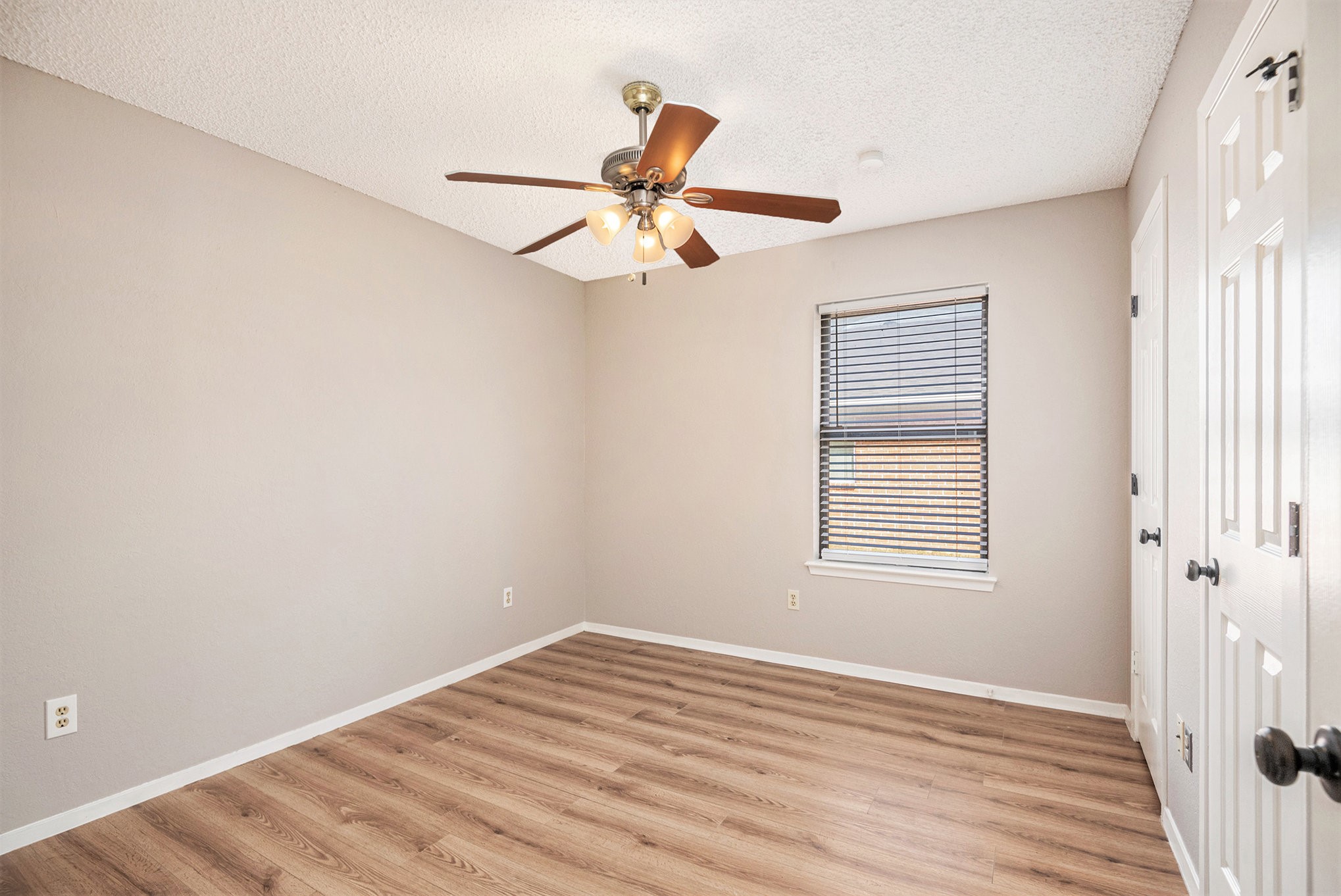 617 S Las Vegas Trail White Settlement TX 76108