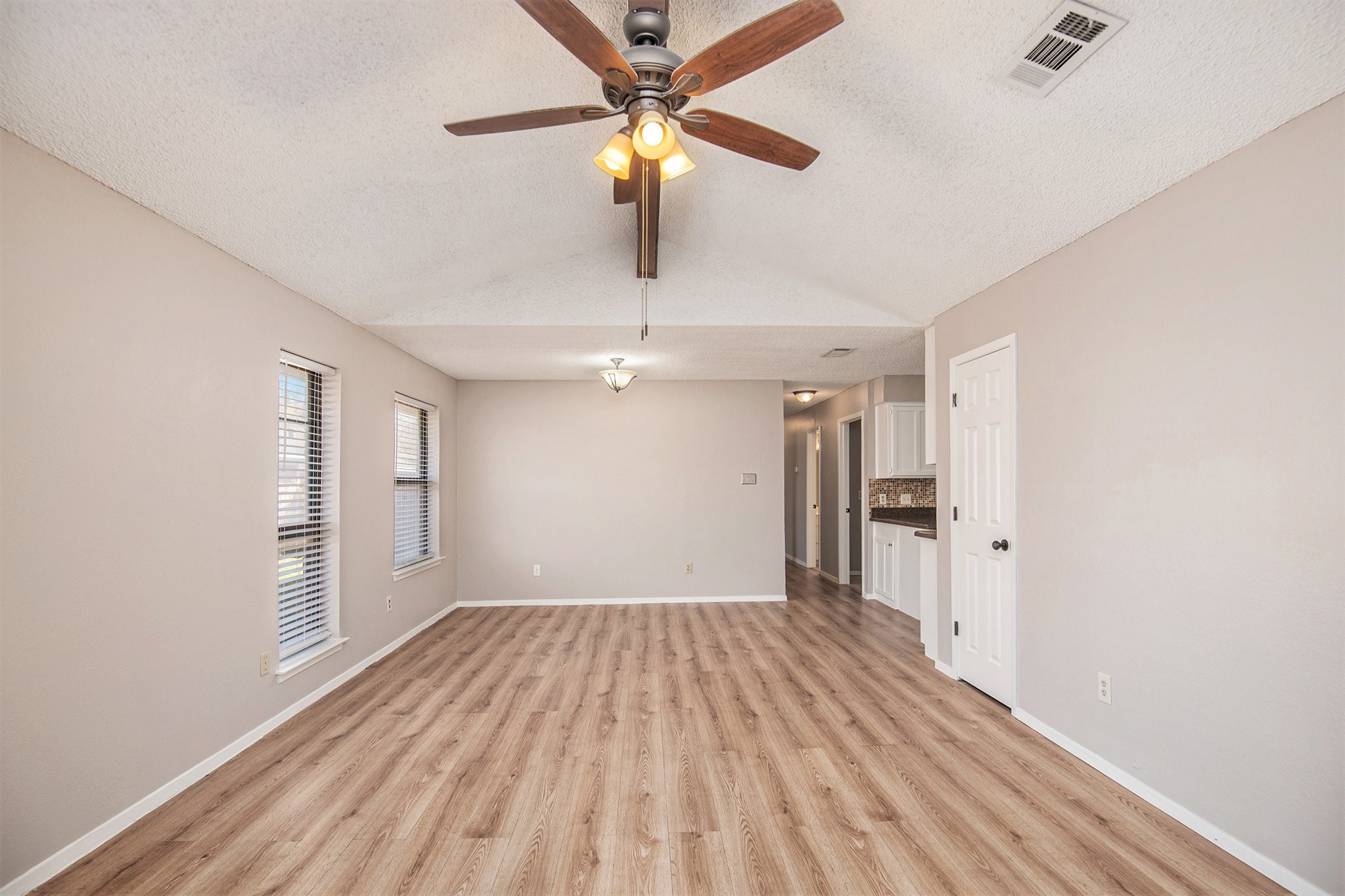 617 S Las Vegas Trail White Settlement TX 76108