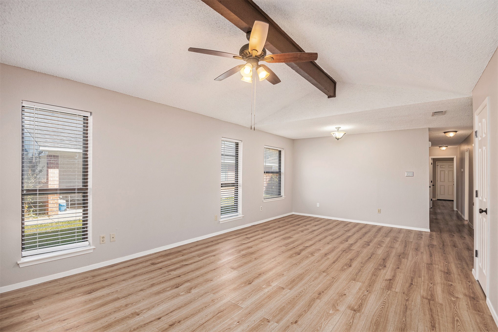 617 S Las Vegas Trail White Settlement TX 76108