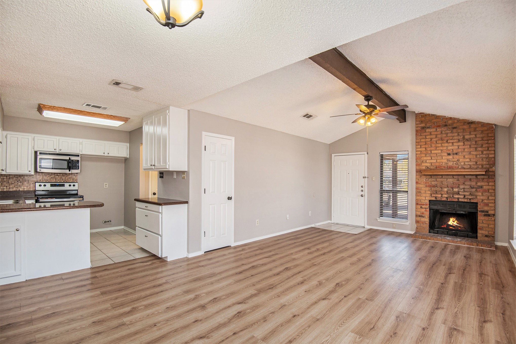 617 S Las Vegas Trail White Settlement TX 76108