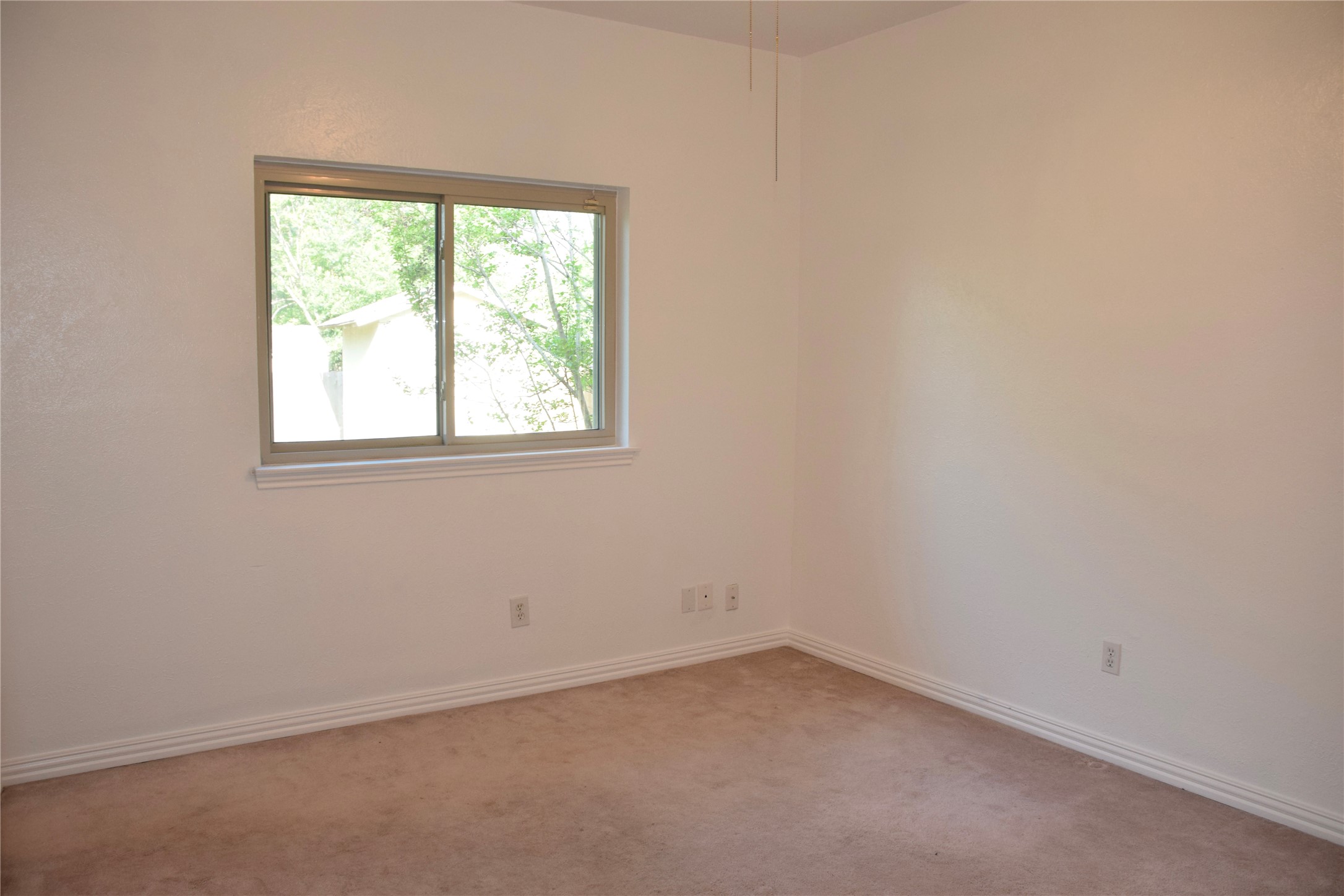 4208 Blossom Trail Arlington TX 76016