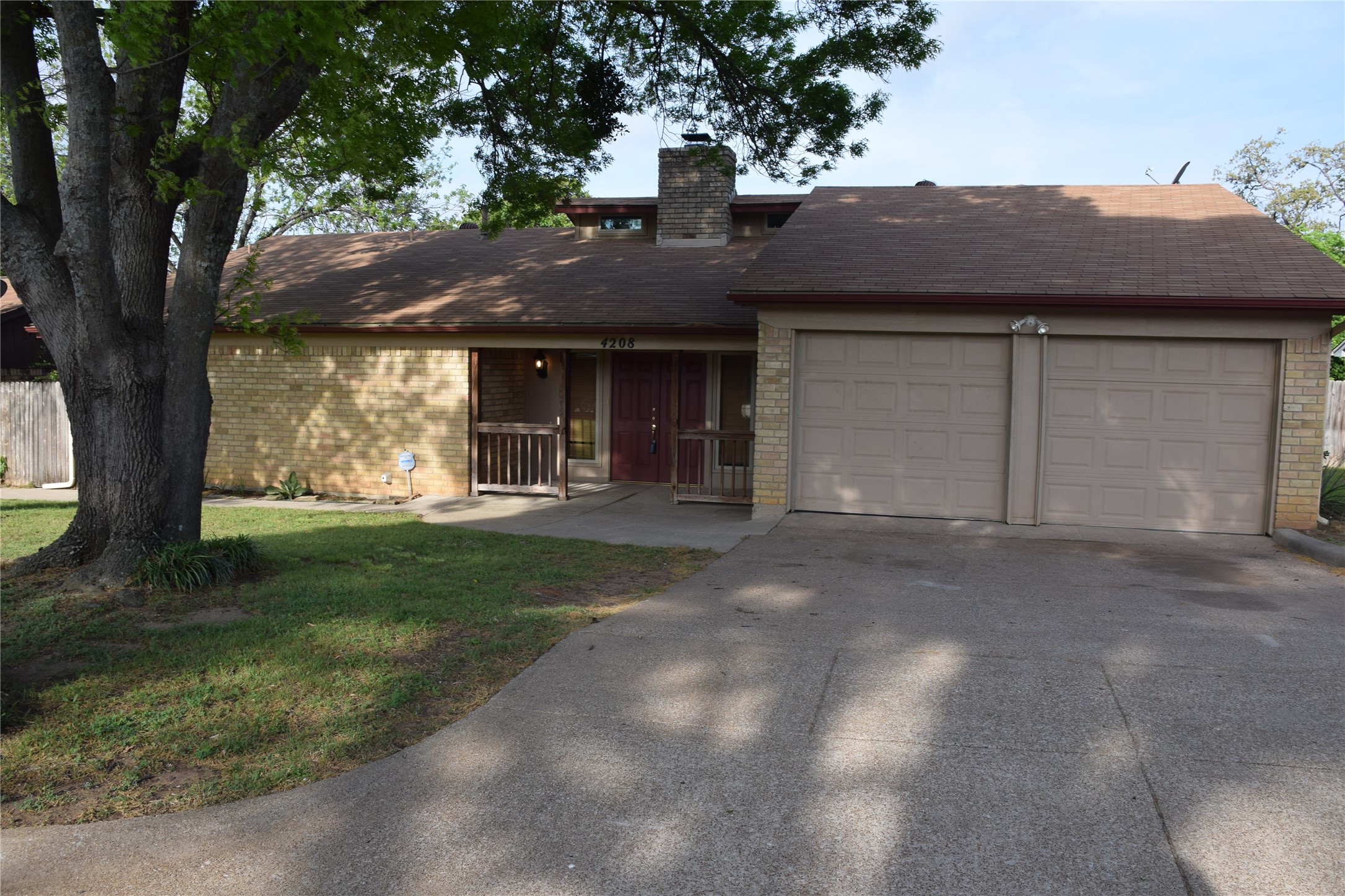 4208 Blossom Trail Arlington TX 76016