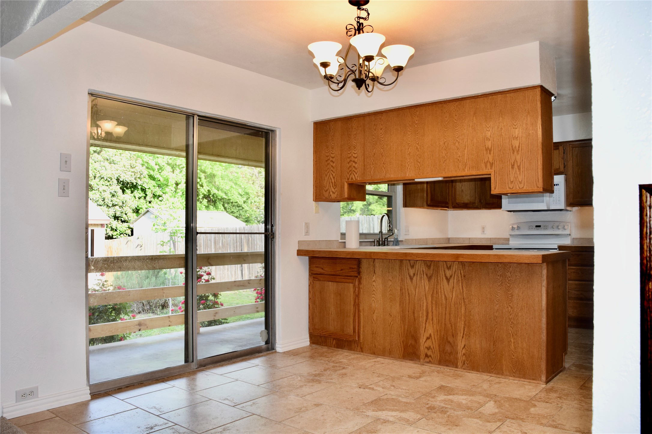 4208 Blossom Trail Arlington TX 76016