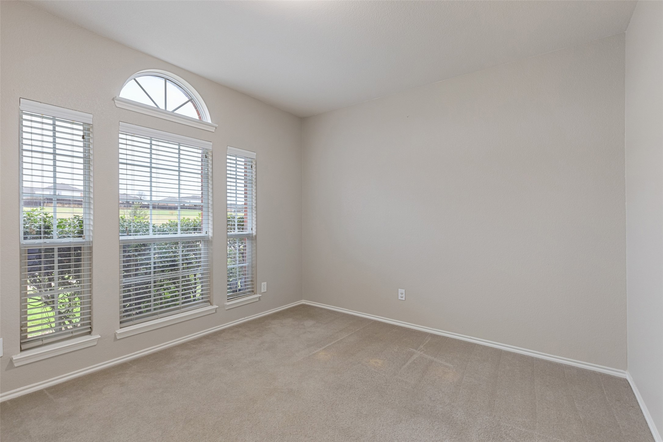 12913 Farmington Drive Fort Worth TX 76244