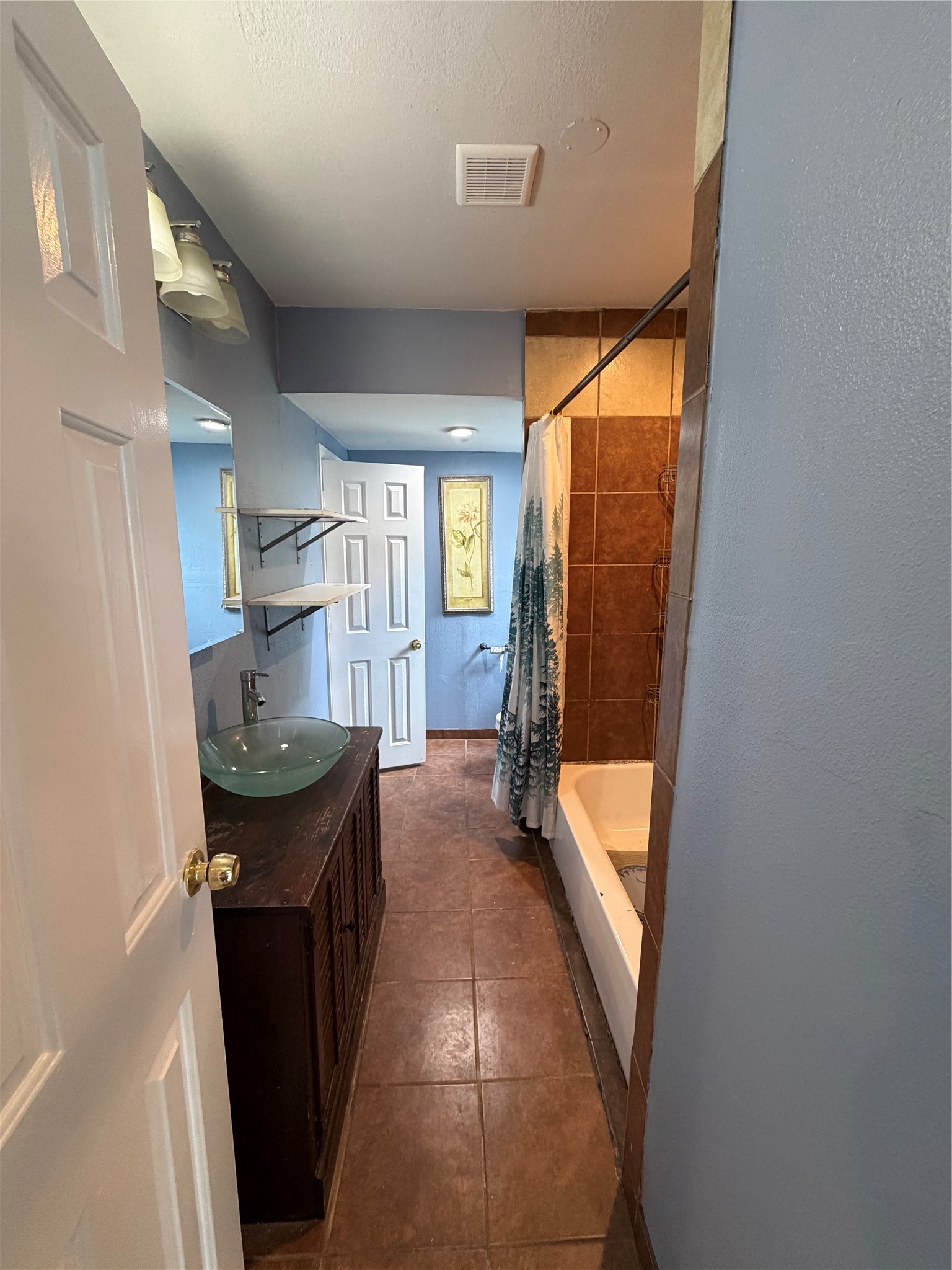 1227 W Avenue E Garland TX 75040