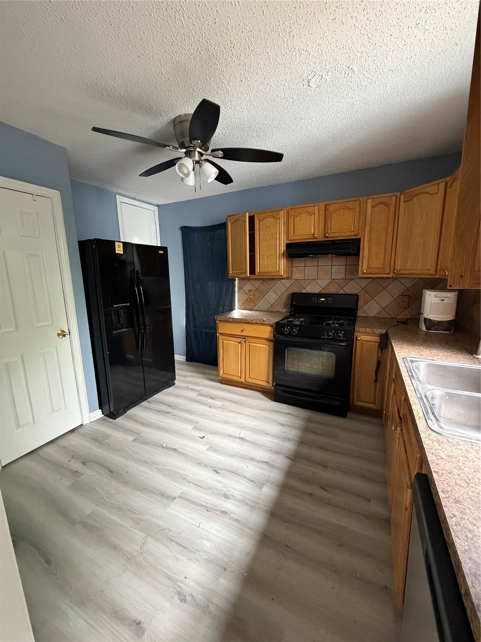 1227 W Avenue E Garland TX 75040