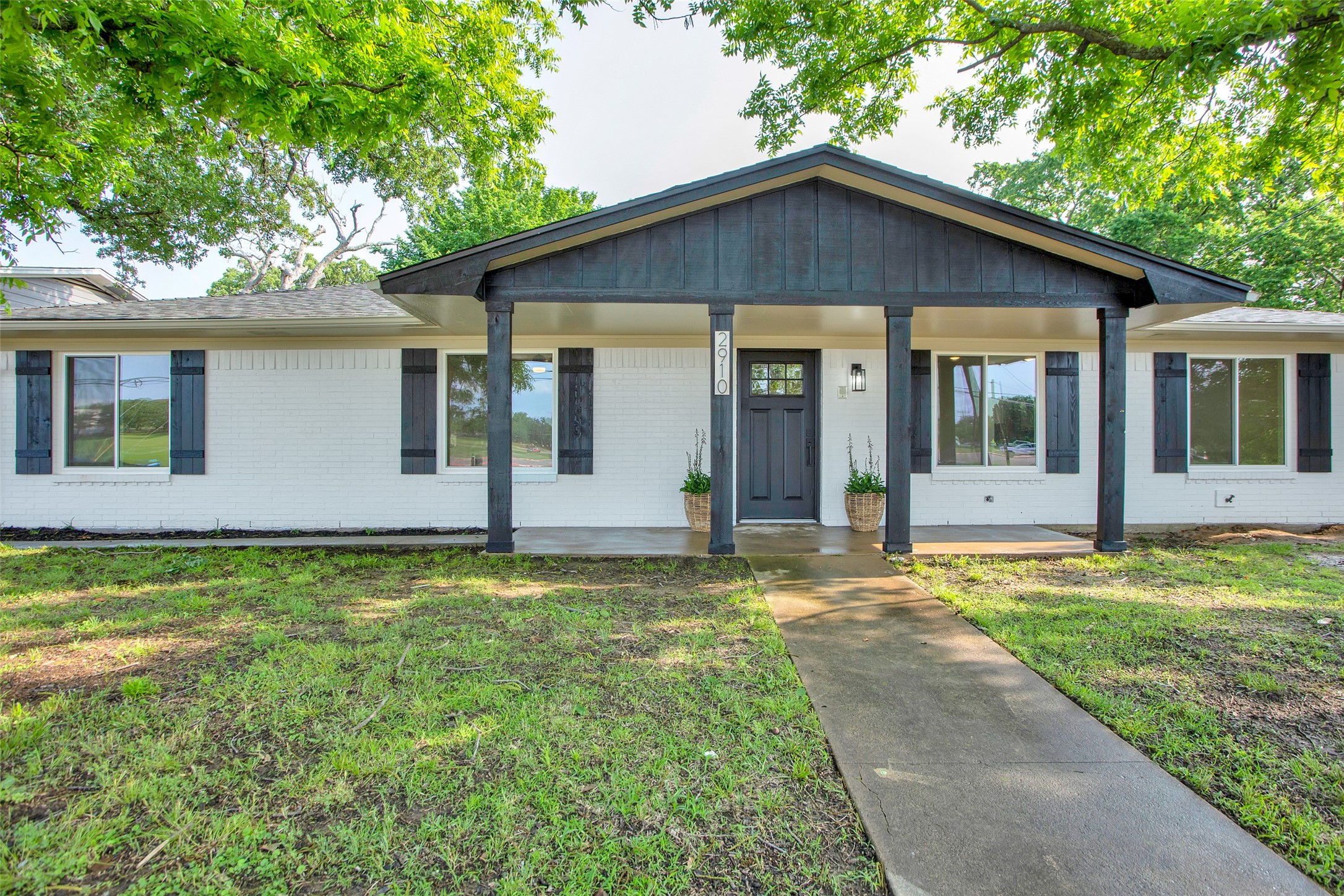 2910 W Crawford Street Denison TX 75020