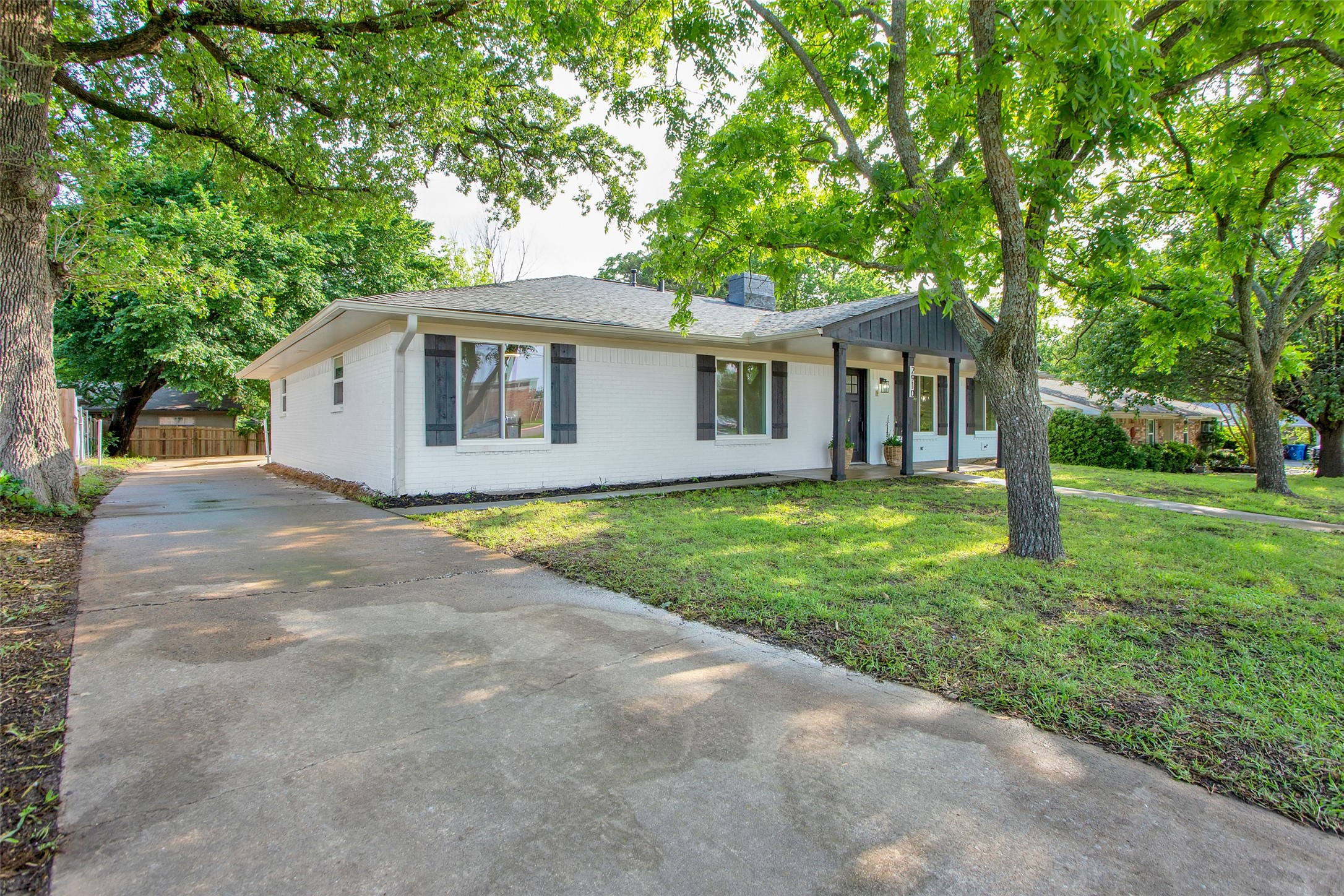 2910 W Crawford Street Denison TX 75020