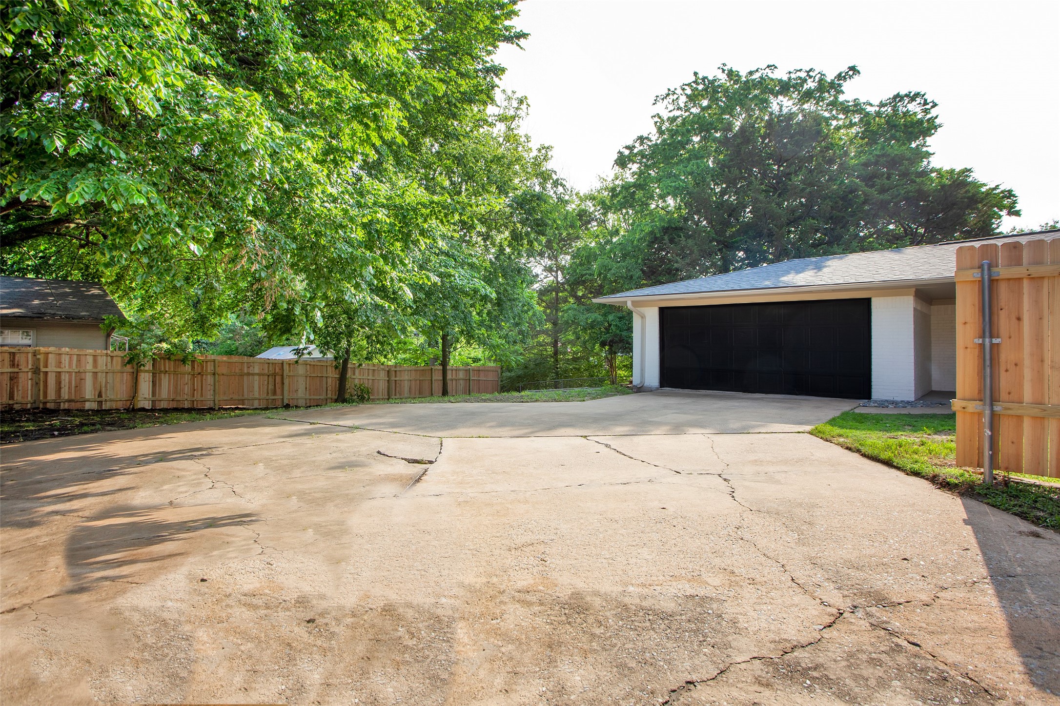 2910 W Crawford Street Denison TX 75020