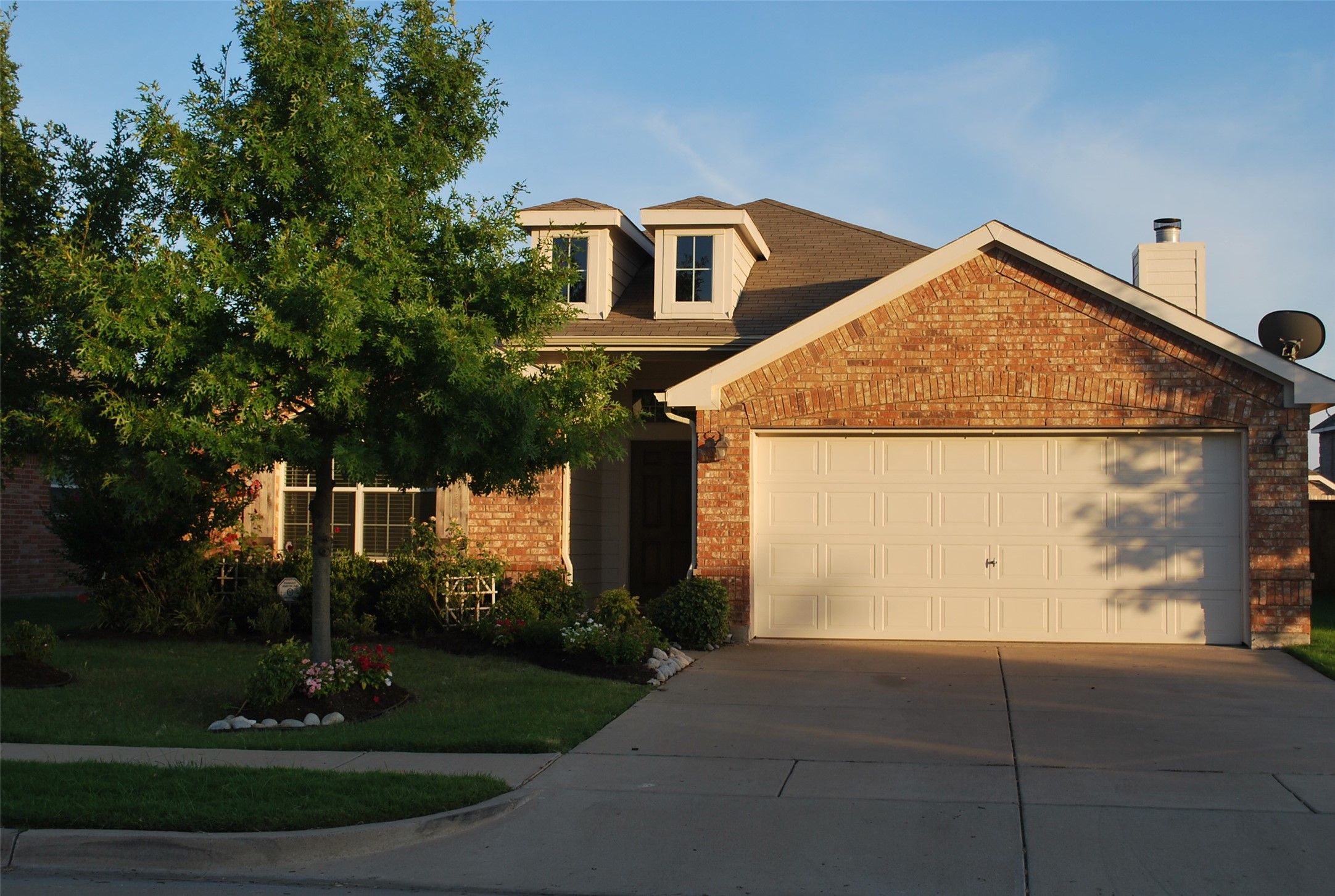 3235 Guadaloupe Grand Prairie TX 75054