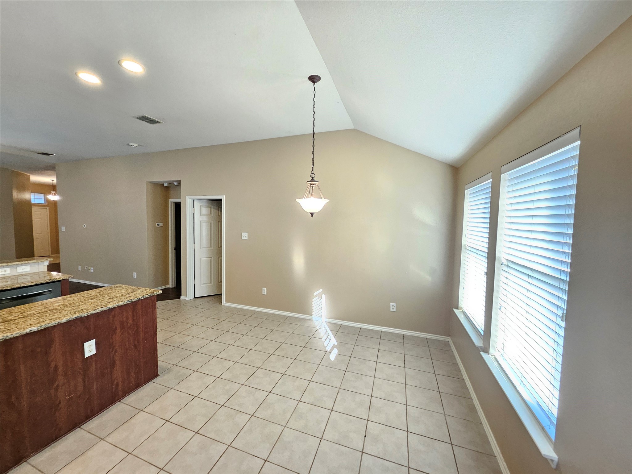 3235 Guadaloupe Grand Prairie TX 75054