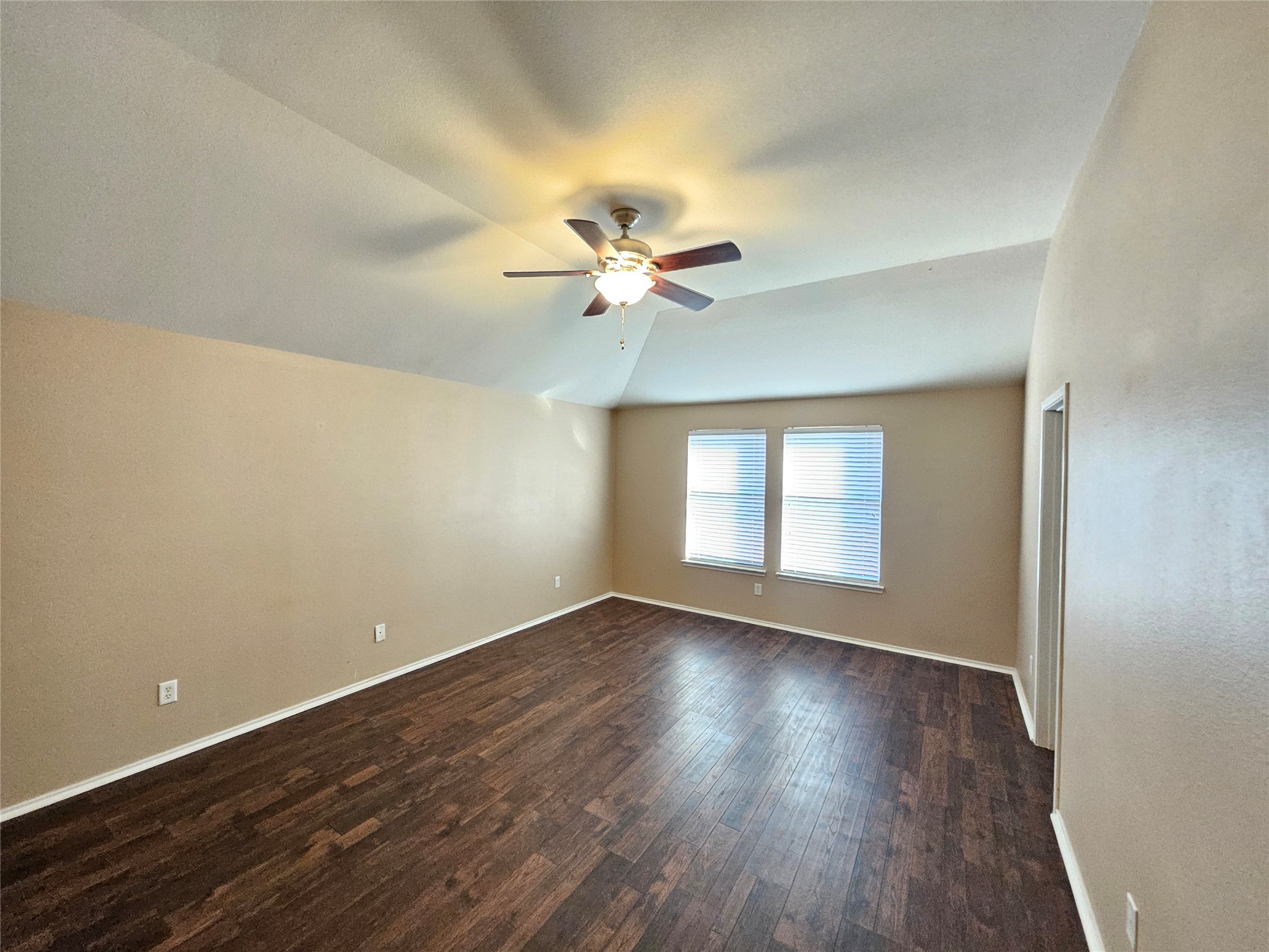 3235 Guadaloupe Grand Prairie TX 75054