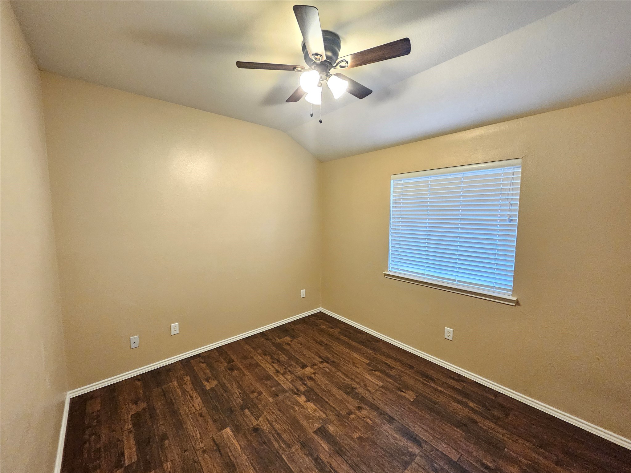 3235 Guadaloupe Grand Prairie TX 75054