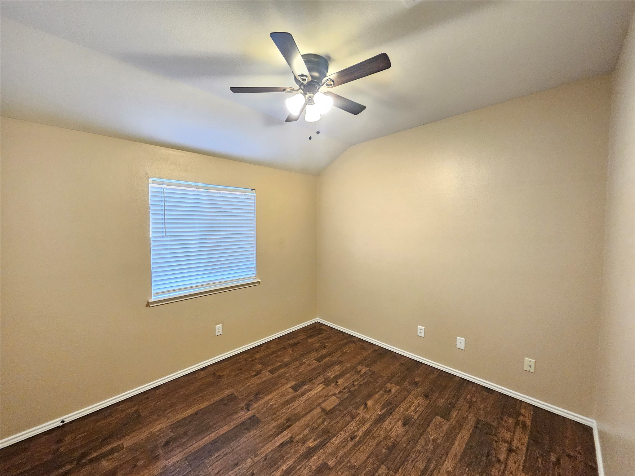 3235 Guadaloupe Grand Prairie TX 75054