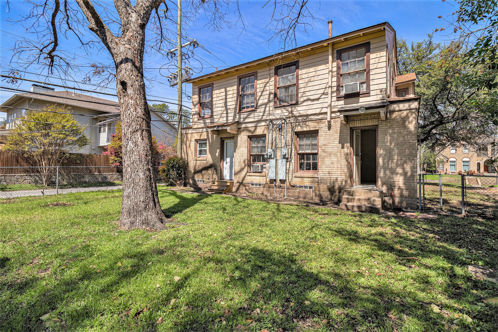 6302 Belmont Avenue Dallas TX 75214