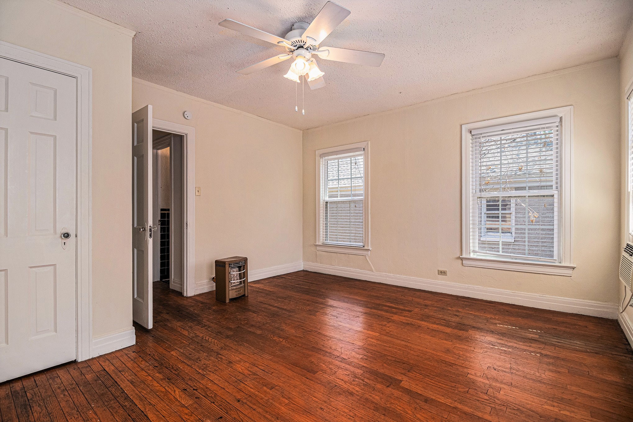 6302 Belmont Avenue Dallas TX 75214