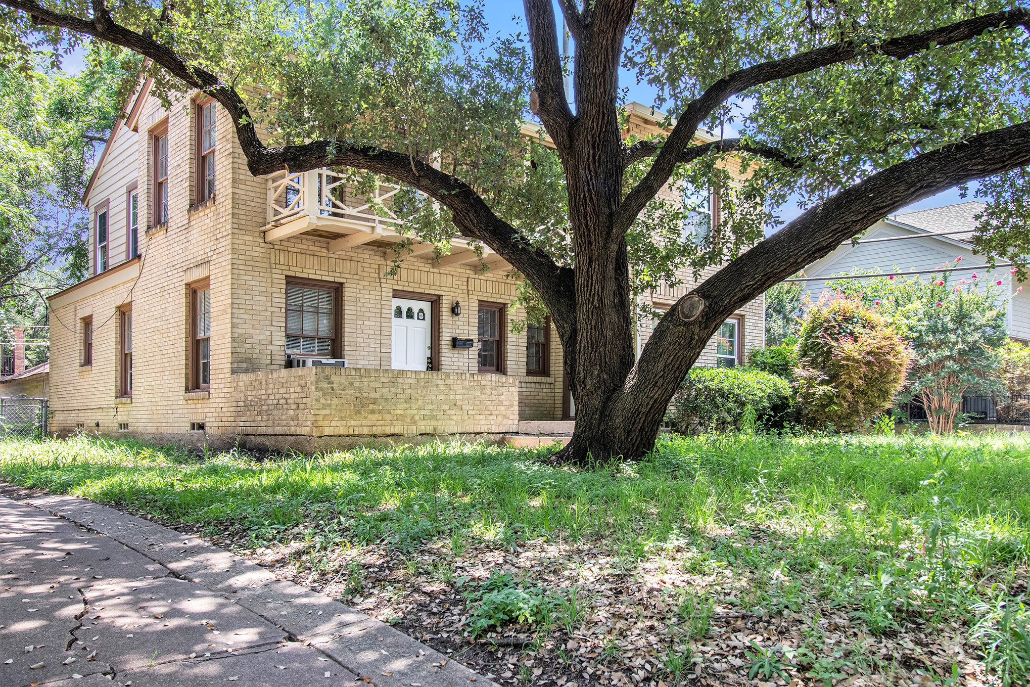 6302 Belmont Avenue Dallas TX 75214