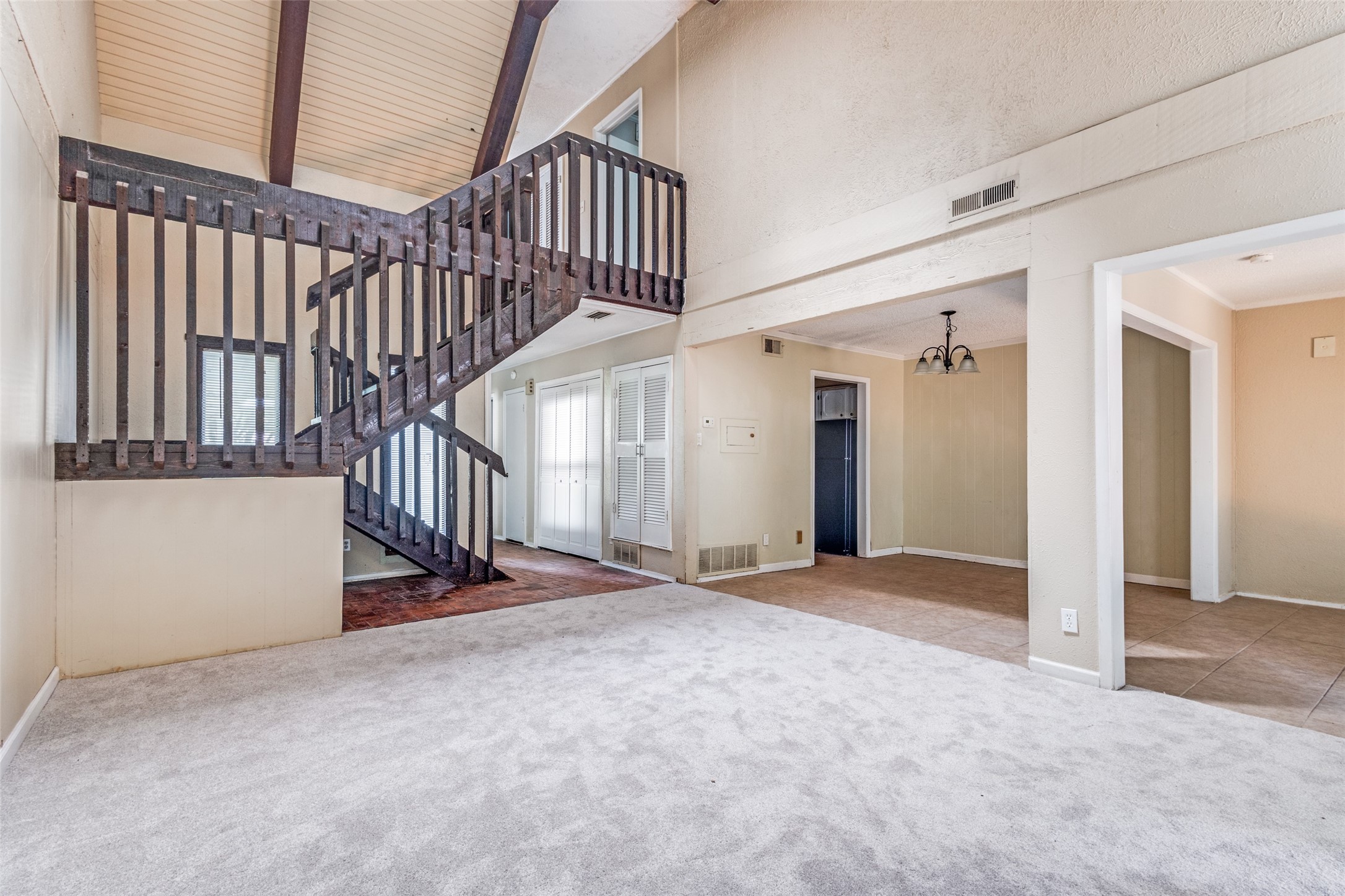 412 Hollyhill Lane Denton TX 76205