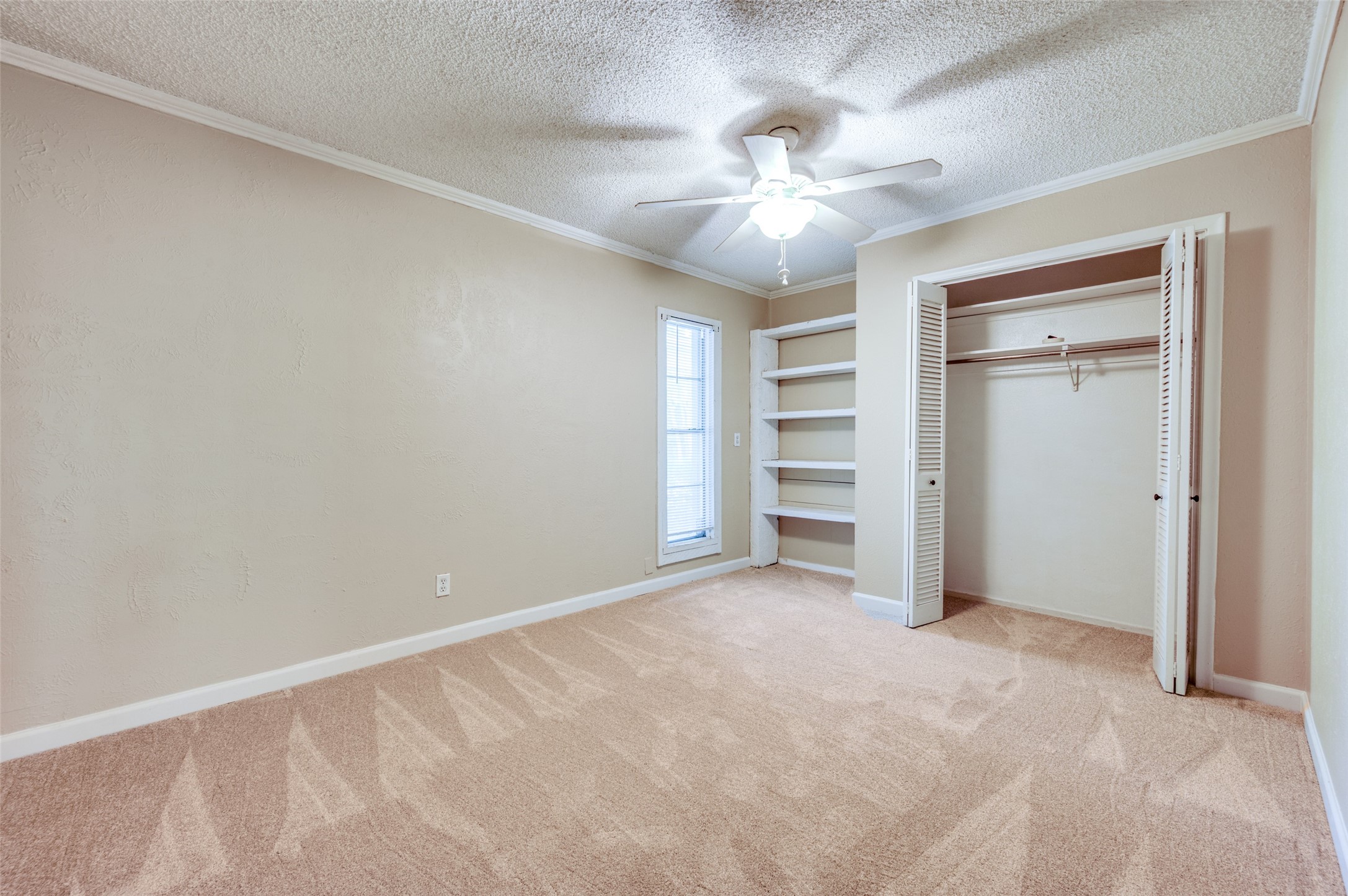 412 Hollyhill Lane Denton TX 76205
