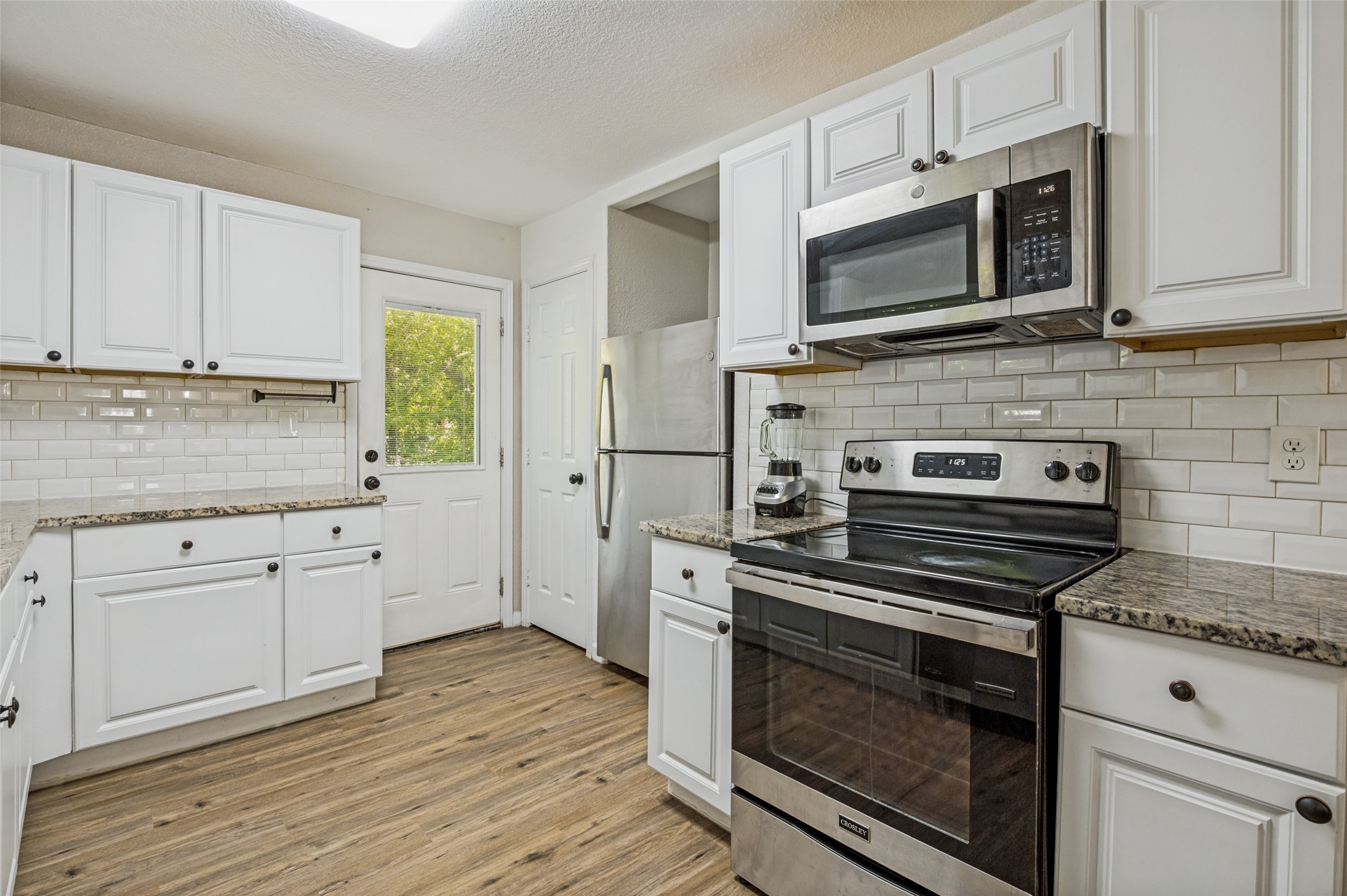 2214 Pine Street Grand Prairie TX 75050