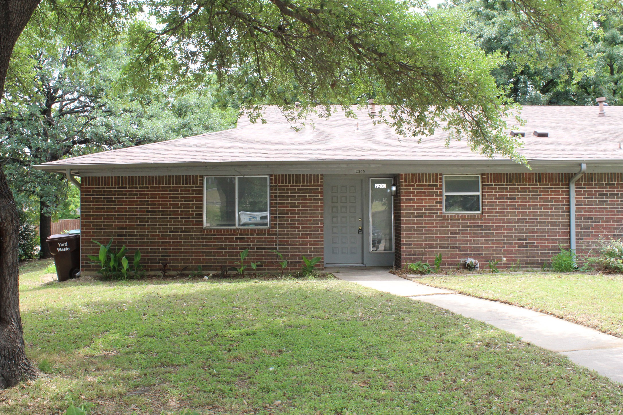 2207 Canterbury Court Denton TX 76205