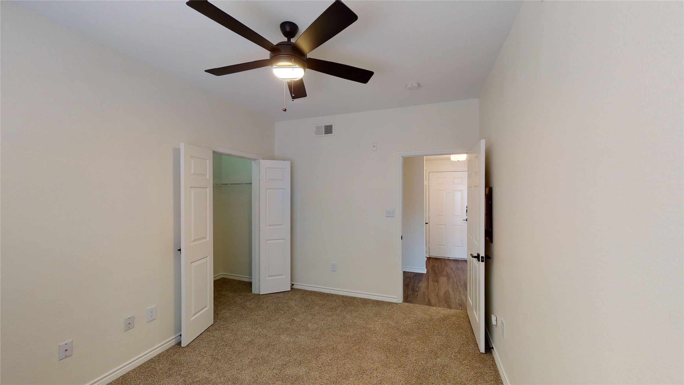 1600 N 9th Street Midlothian TX 76065