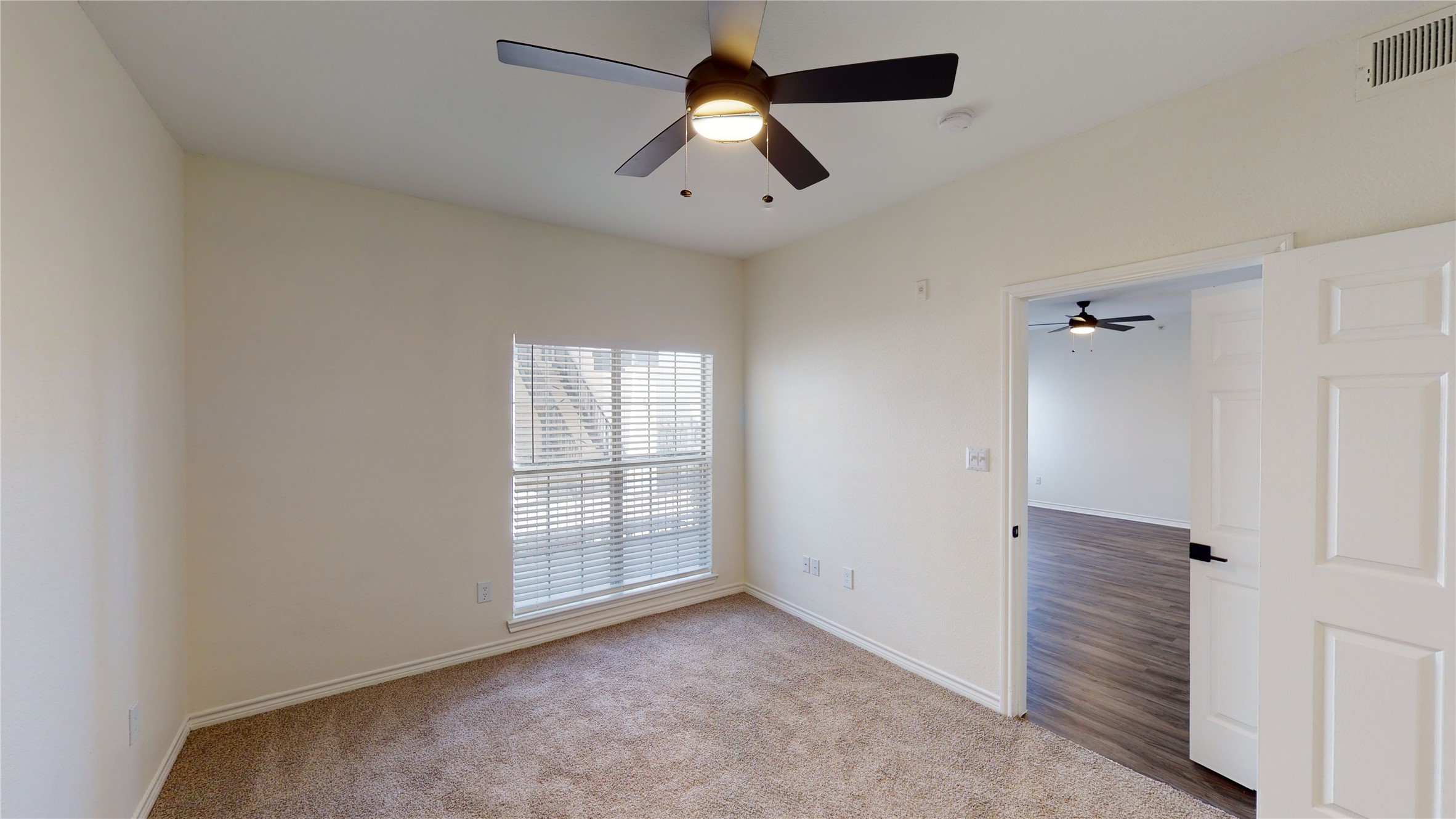 1600 N 9th Street Midlothian TX 76065