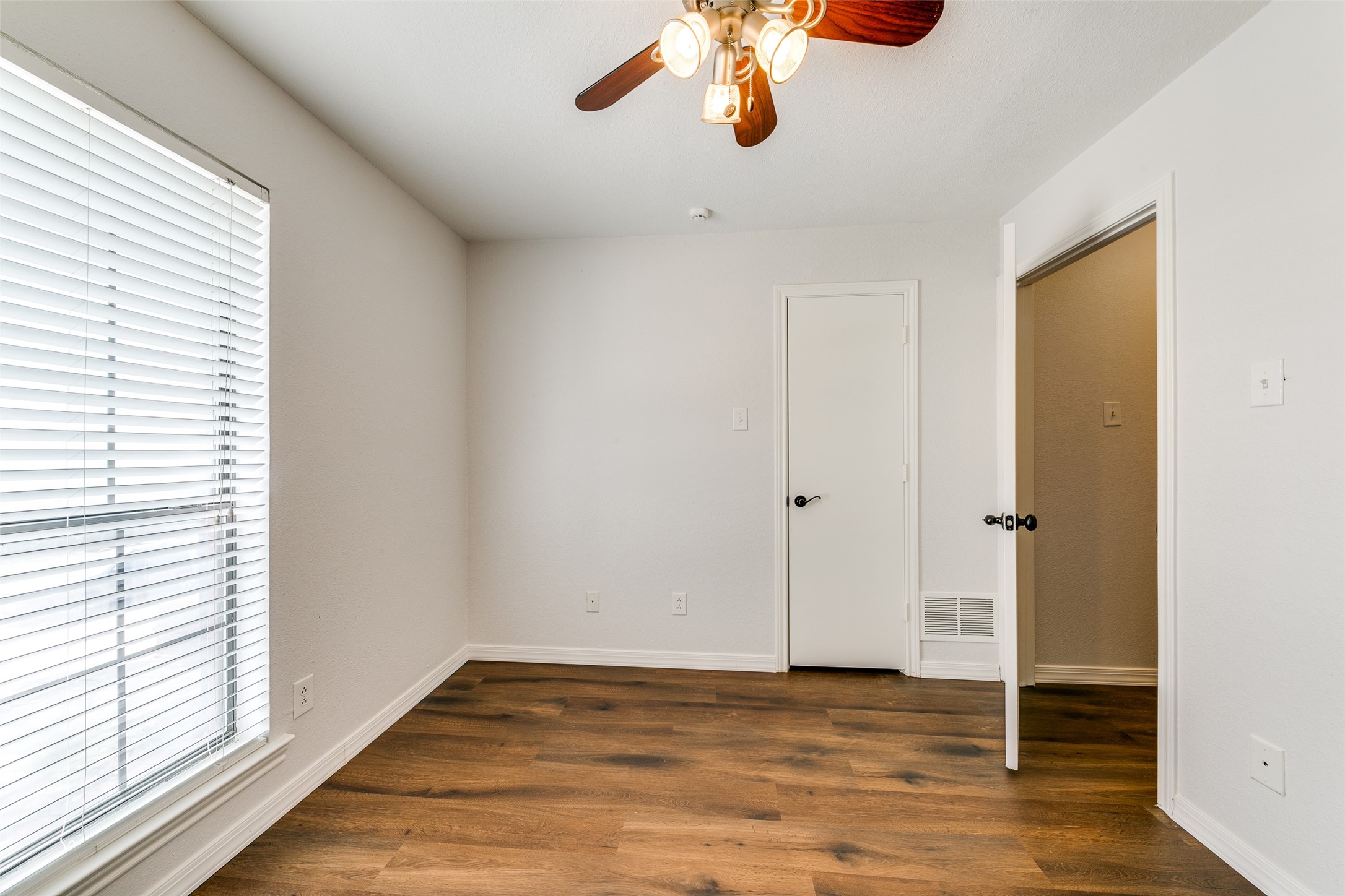 6611 Mimms Drive Dallas TX 75252