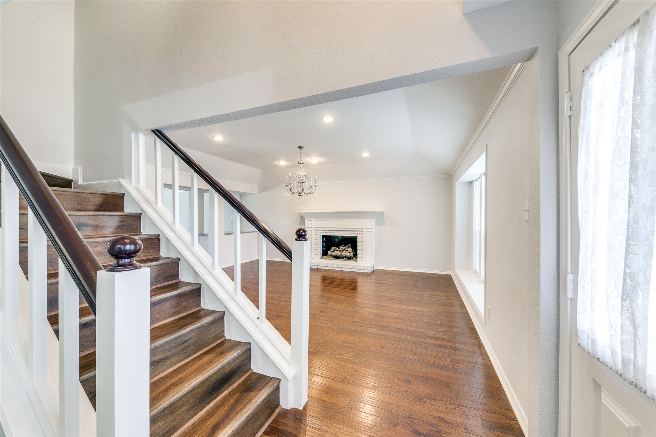 6611 Mimms Drive Dallas TX 75252