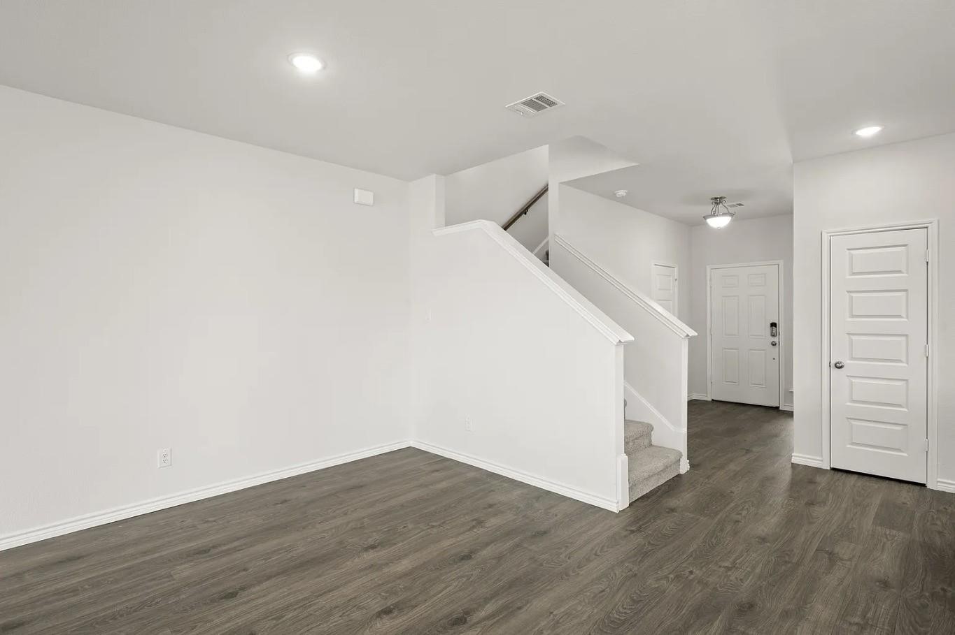 402 Saddle Lane Denton TX 76205
