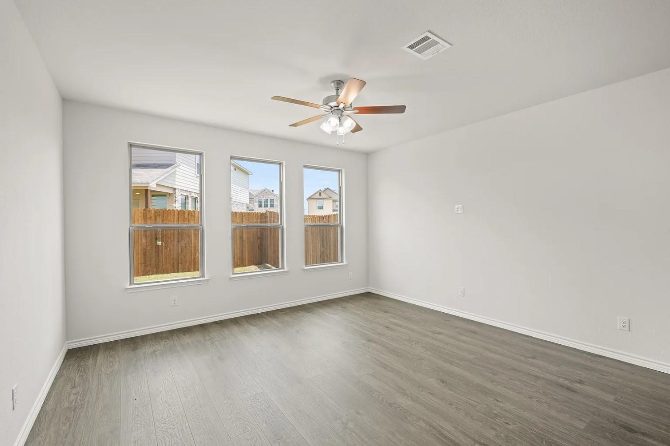 402 Saddle Lane Denton TX 76205