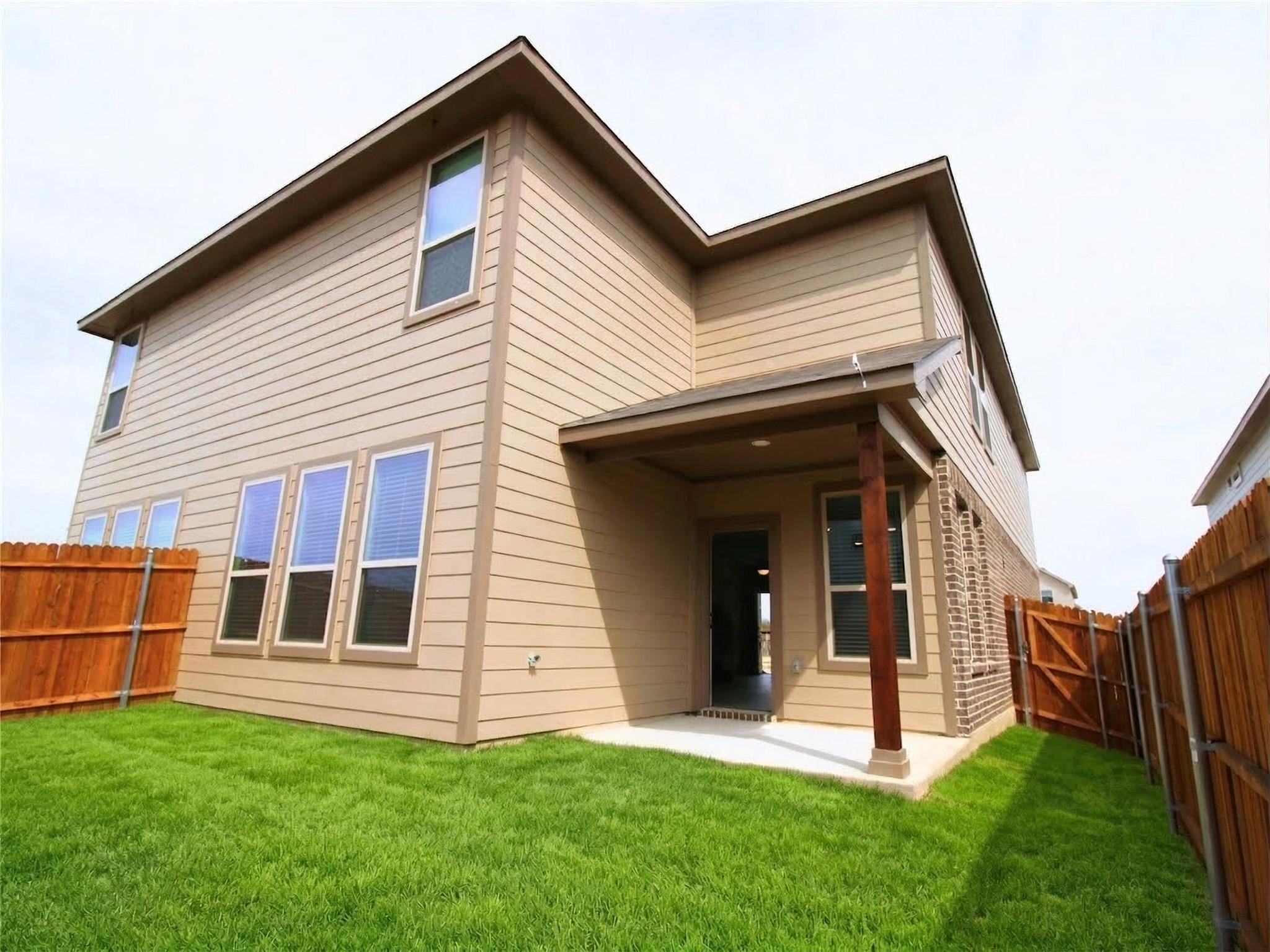 402 Saddle Lane Denton TX 76205