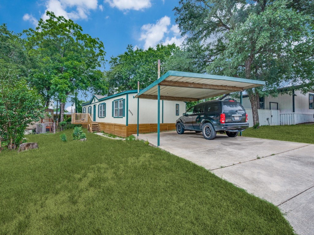 6205 N Highland Circle Haltom City TX 76117