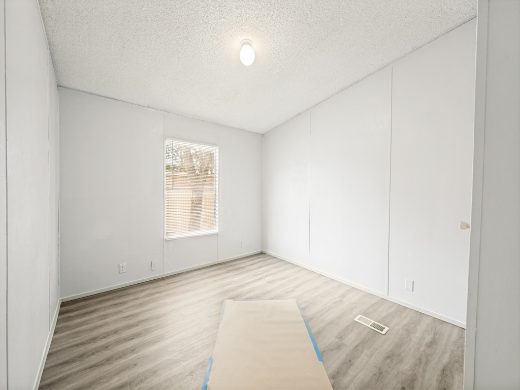 6205 N Highland Circle Haltom City TX 76117