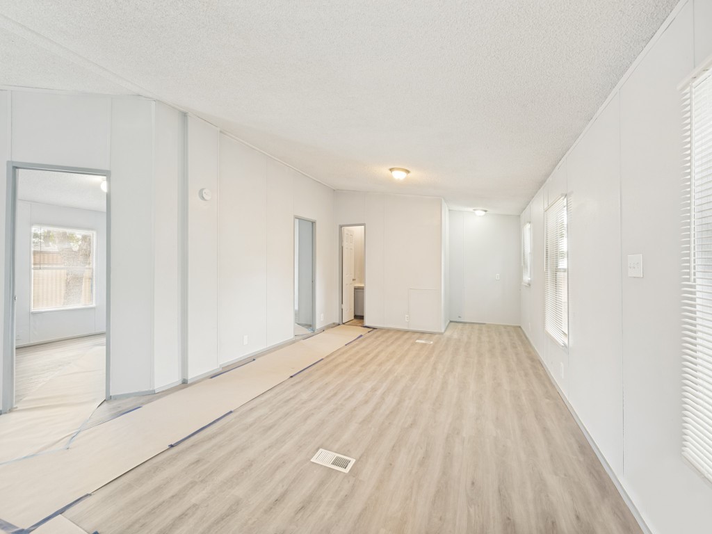 6205 N Highland Circle Haltom City TX 76117