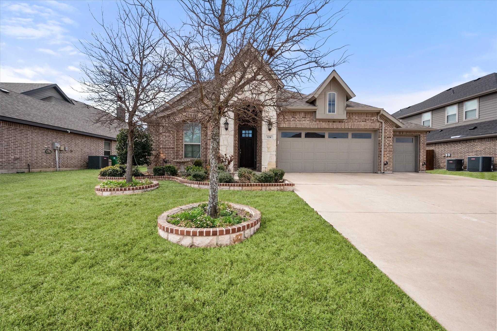 124 Sundance Circle Waxahachie TX 75165