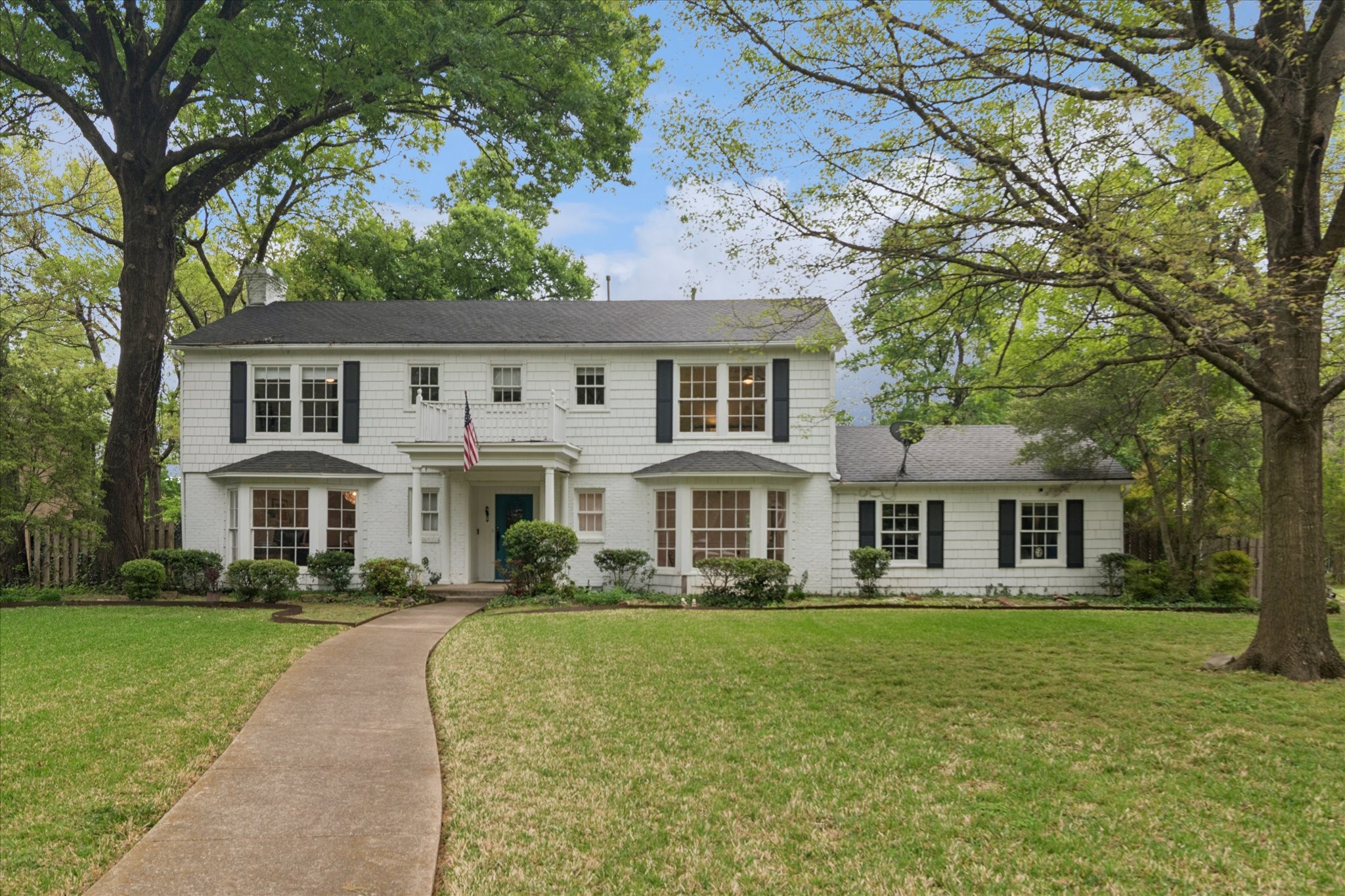 8106 San Benito Way Dallas TX 75218