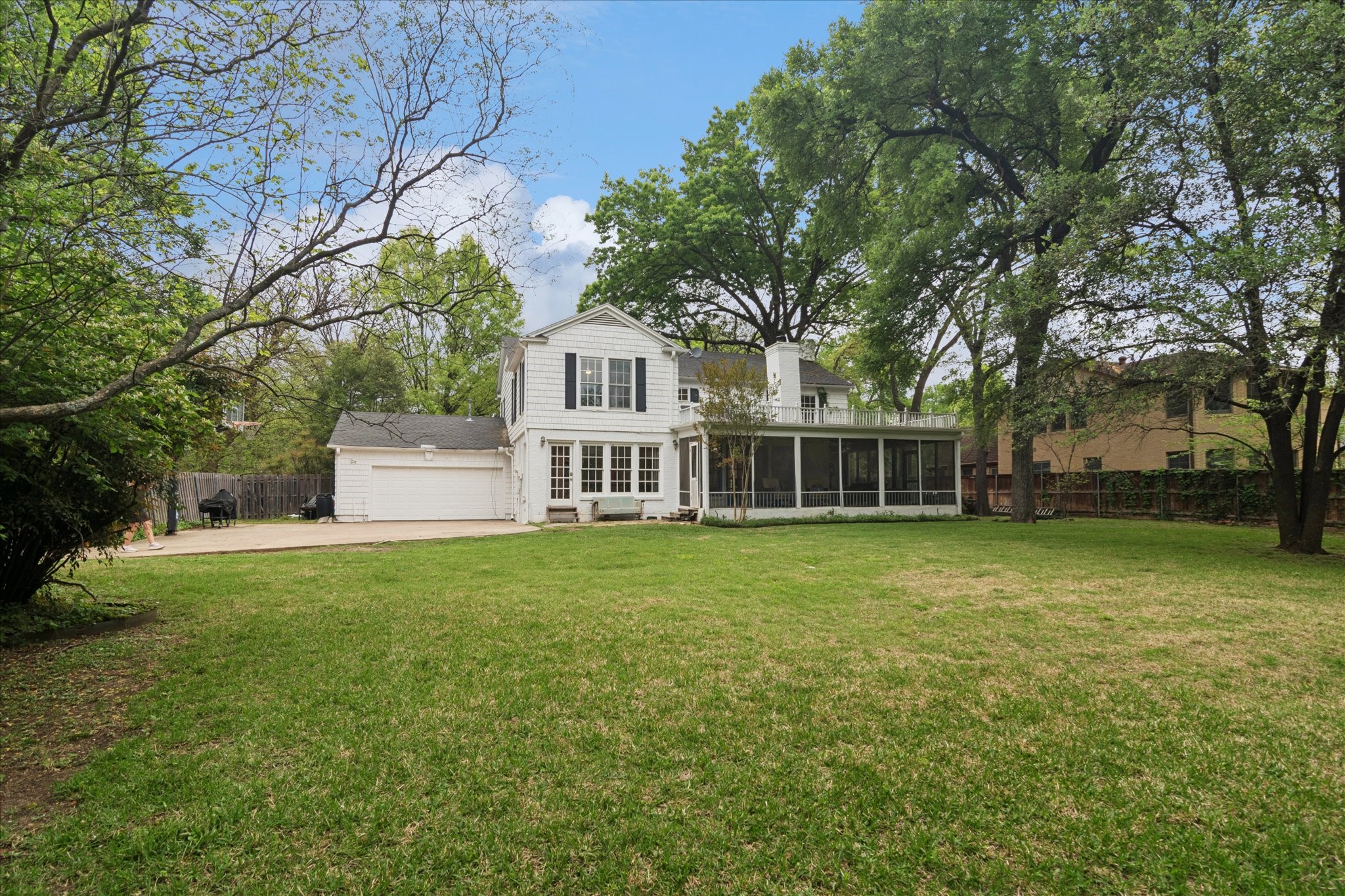 8106 San Benito Way Dallas TX 75218