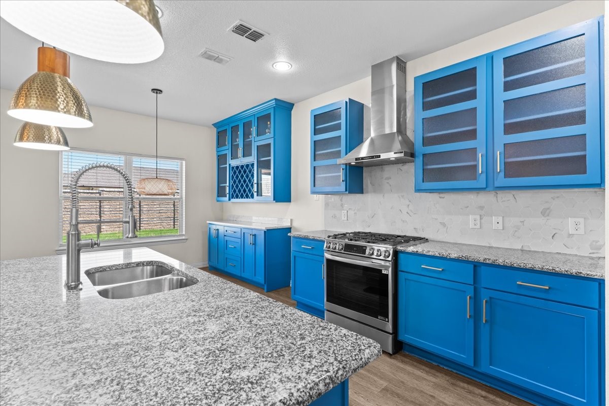 220 Camden Street Red Oak TX 75154