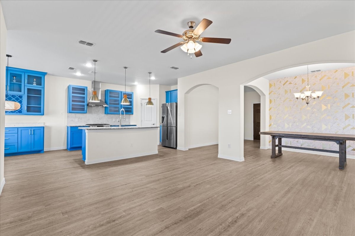 220 Camden Street Red Oak TX 75154
