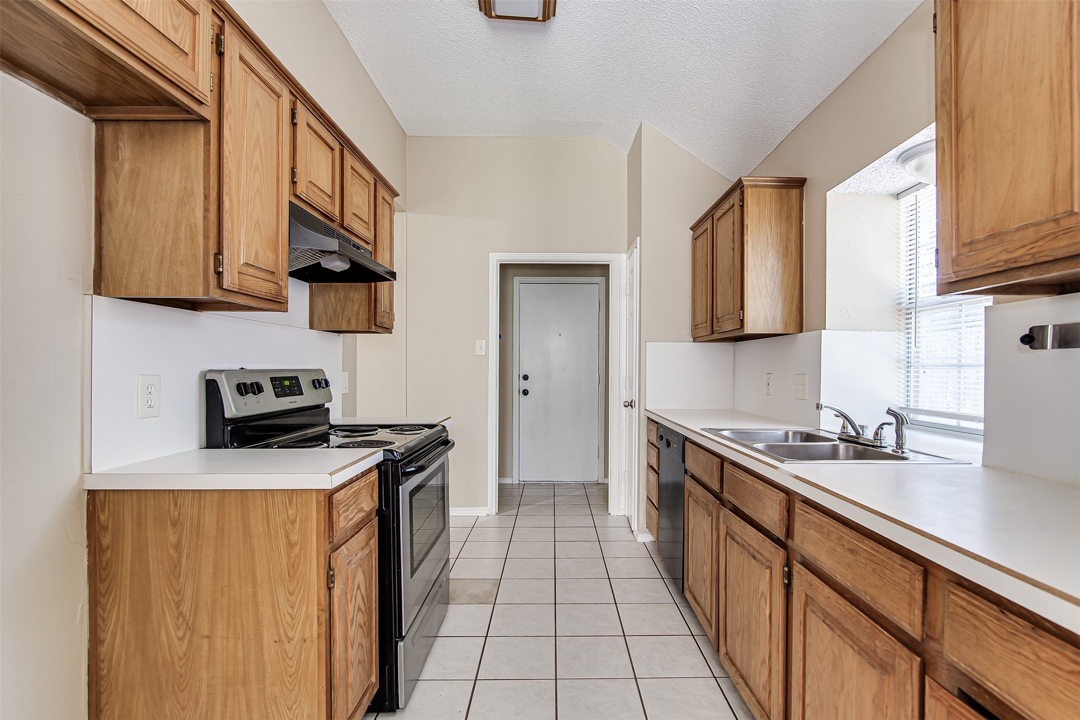 6307 Blaney Drive Arlington TX 76001