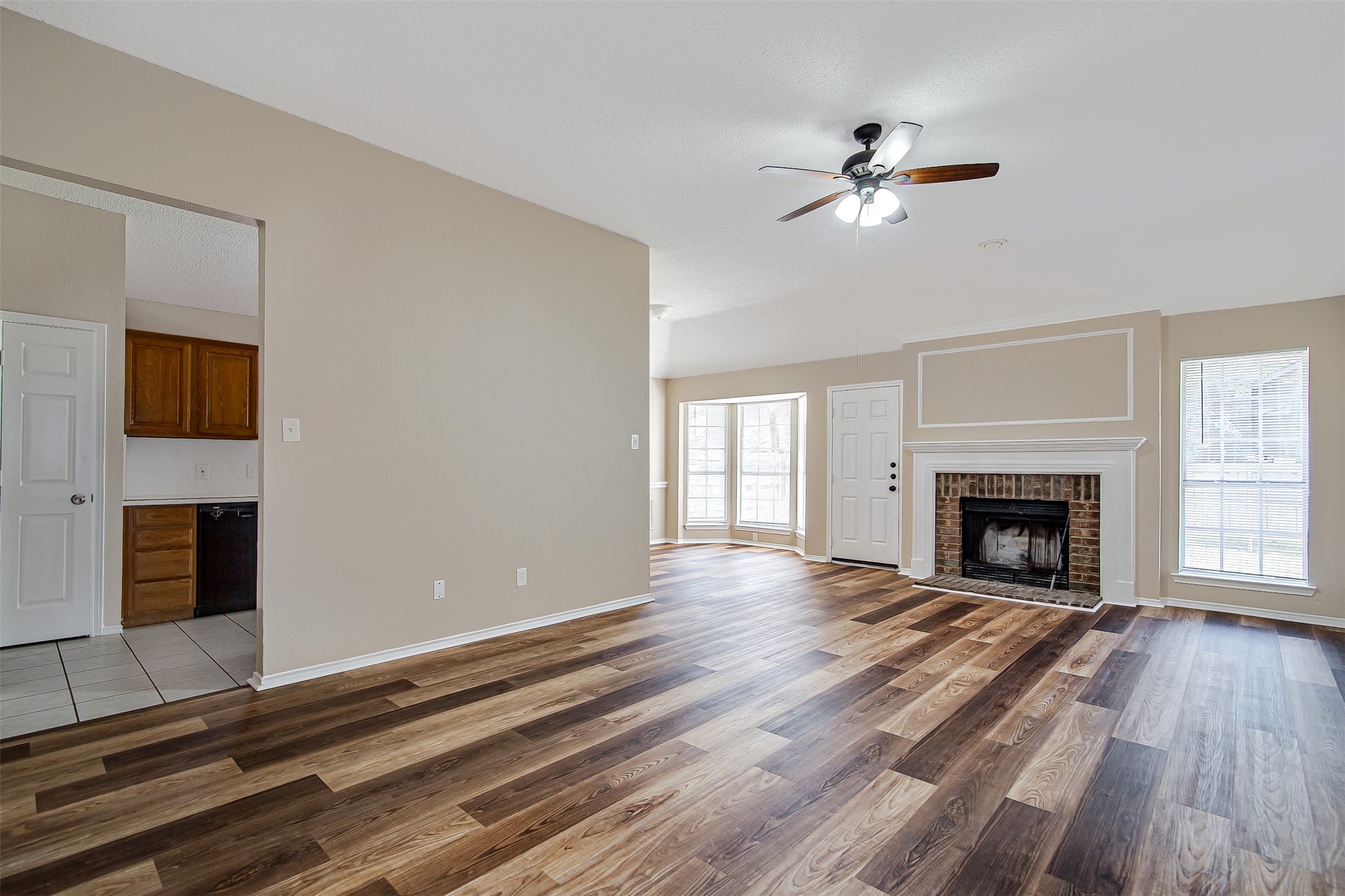 6307 Blaney Drive Arlington TX 76001