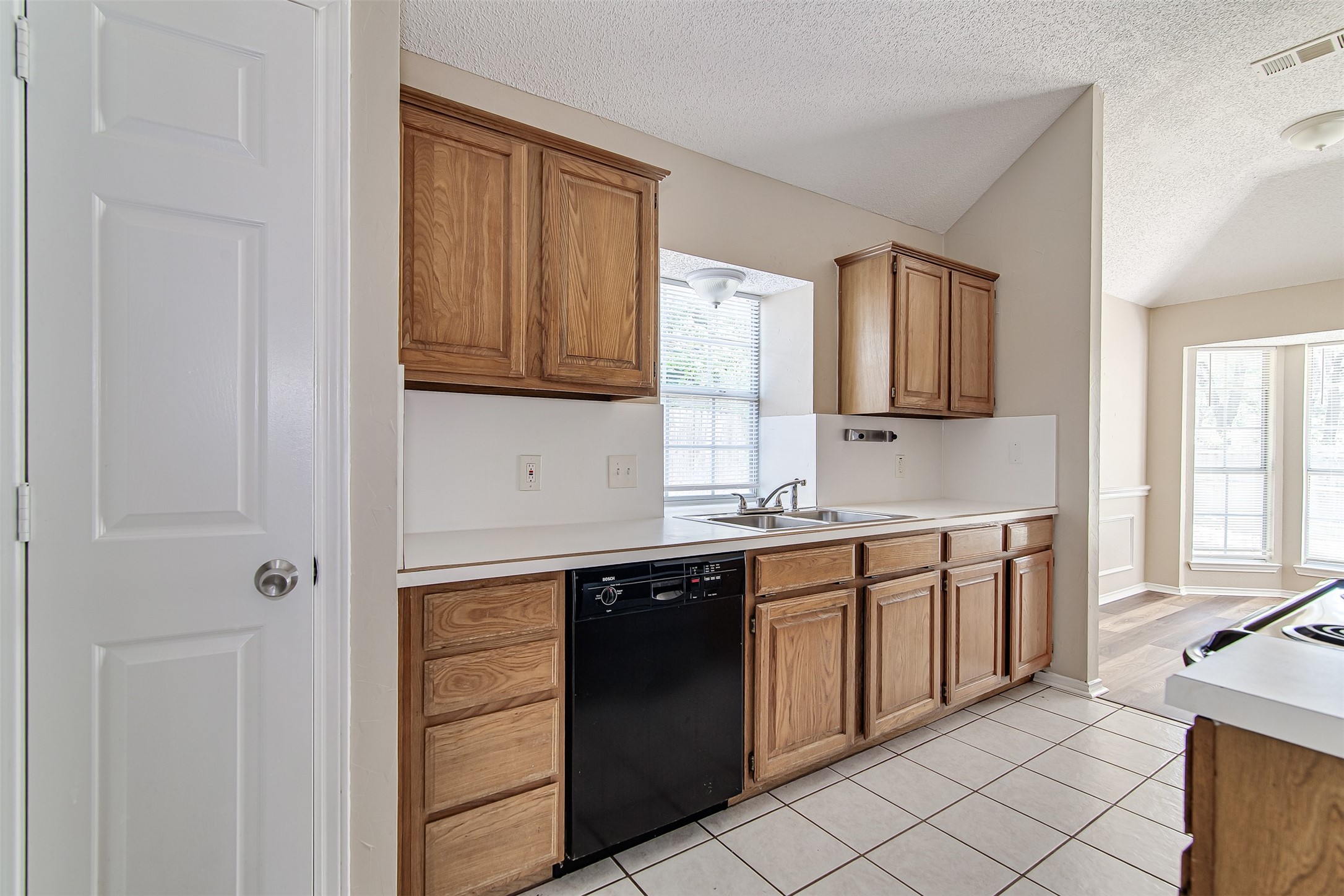 6307 Blaney Drive Arlington TX 76001