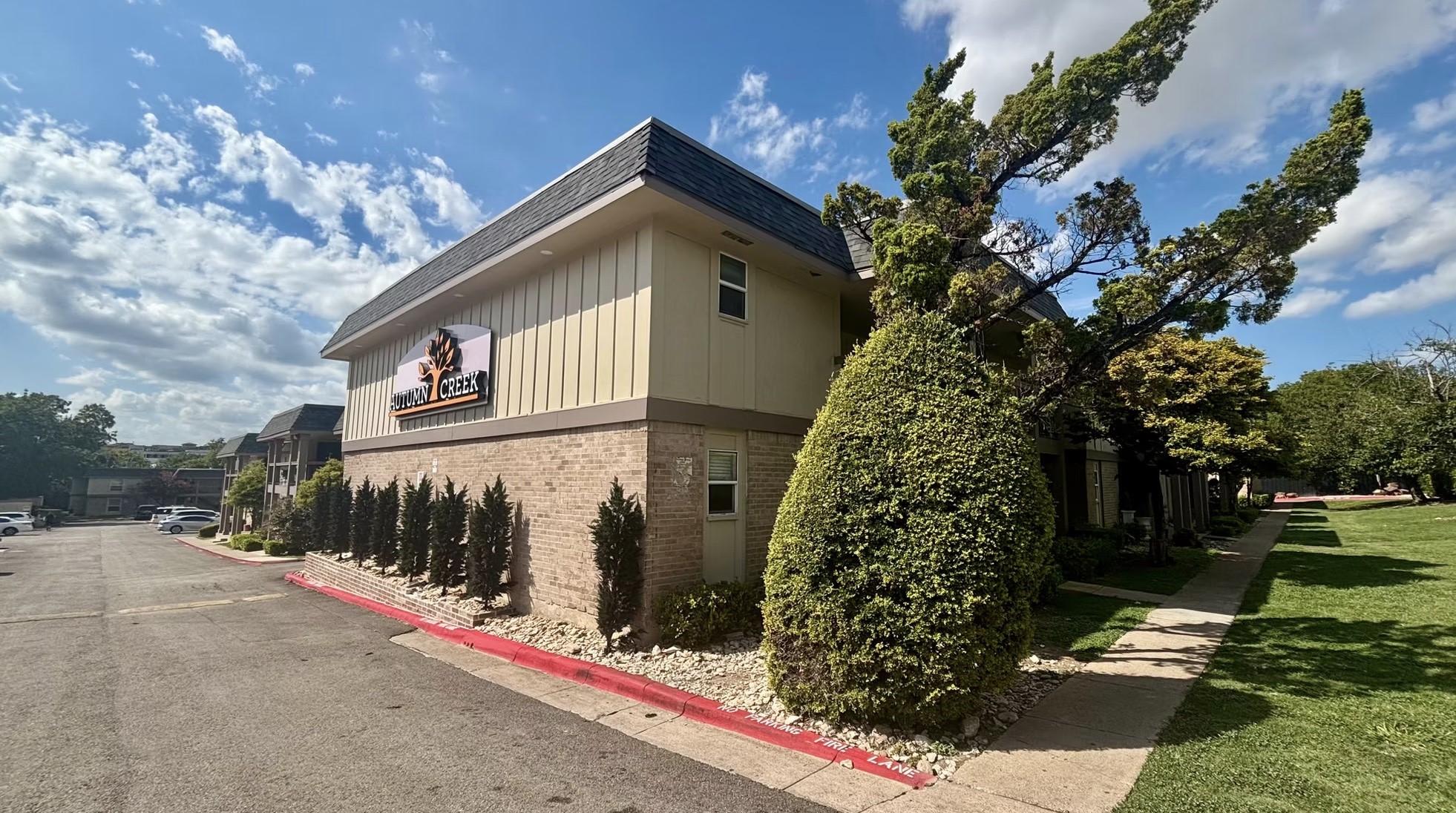 10749 E Northwest Highway Dallas TX 75238