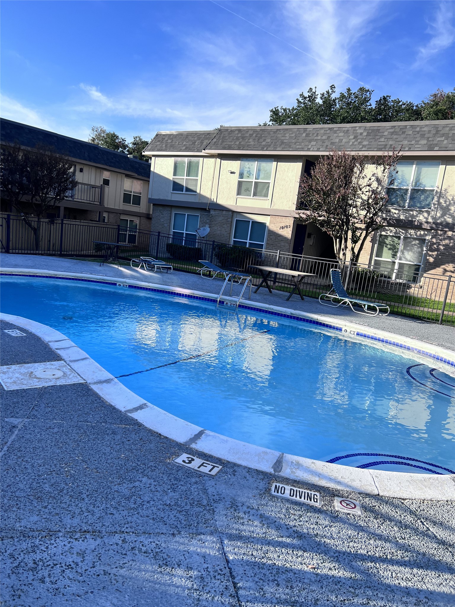 10749 E Northwest Highway Dallas TX 75238