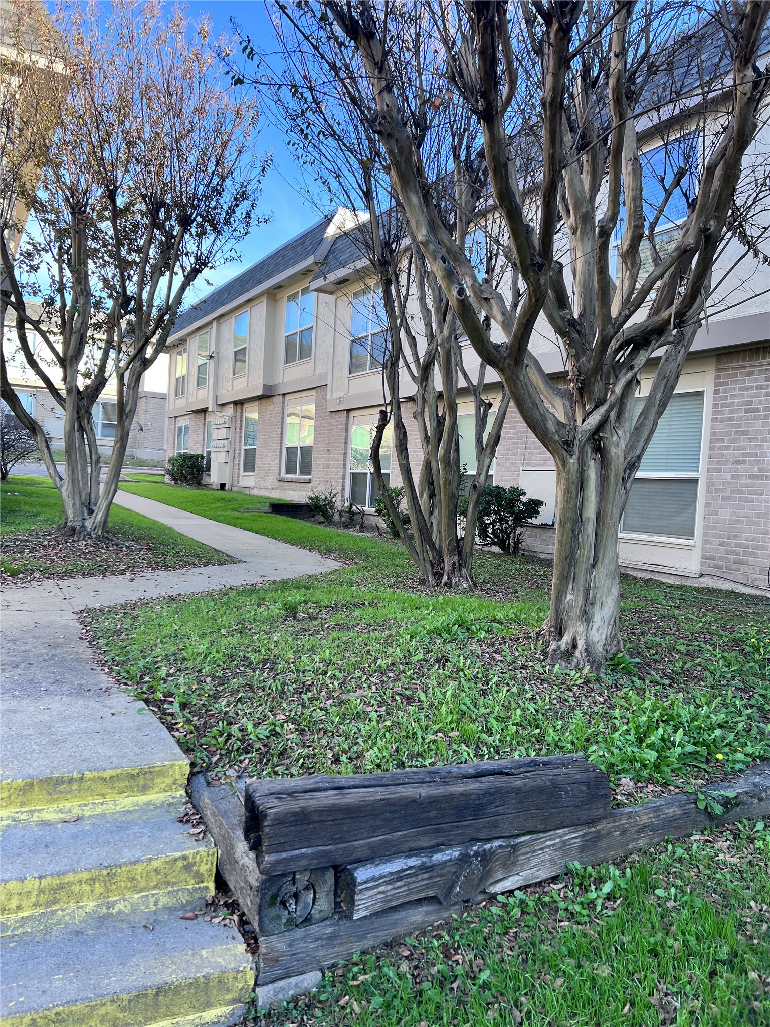10749 E Northwest Highway Dallas TX 75238
