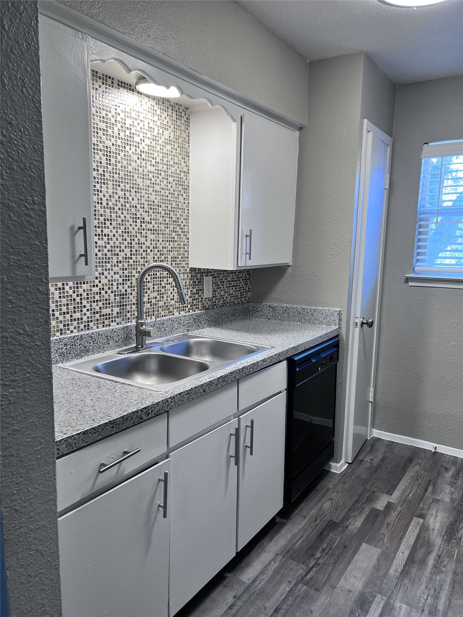 10749 E Northwest Highway Dallas TX 75238