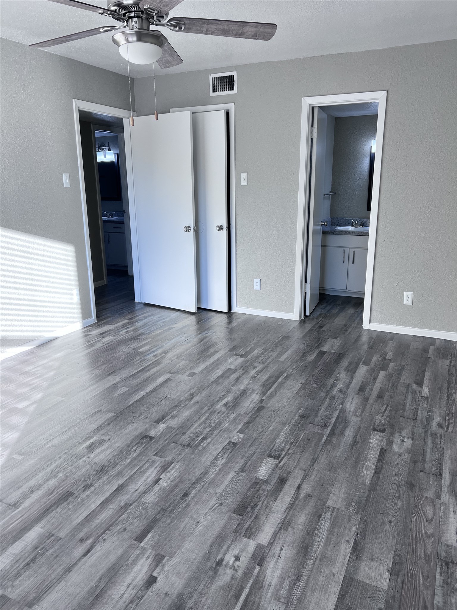 10749 E Northwest Highway Dallas TX 75238