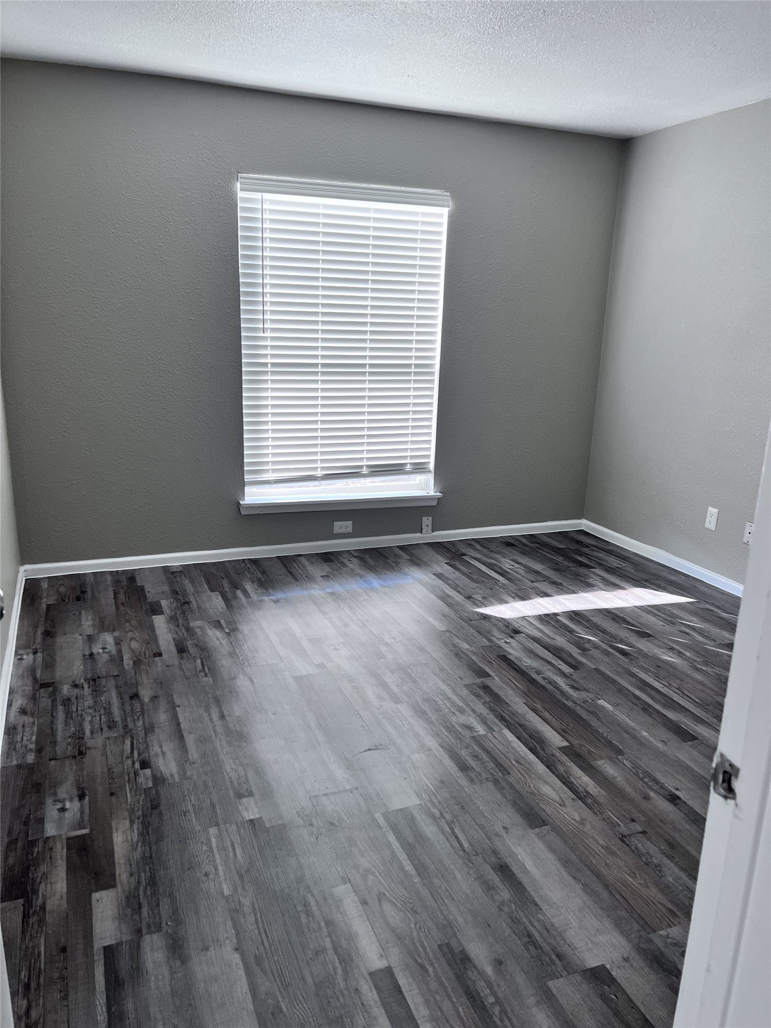 10749 E Northwest Highway Dallas TX 75238